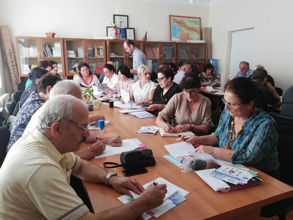 სამუშაო შეხვედრა ხელვაჩაურის რესურსცენტრში